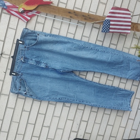 Wrangler 👖 - Picture 4 of 11